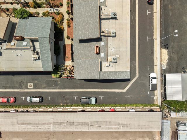 8435 Columbus Avenue 17, North Hills, CA 91343