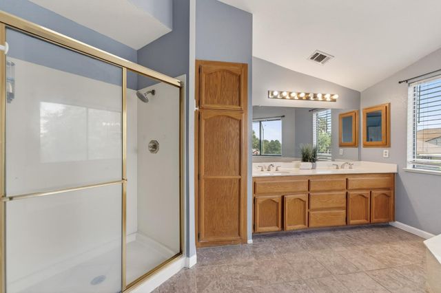 1992 Bayberry Ct, Tracy, CA 95376