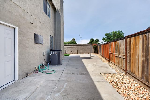 1992 Bayberry Ct, Tracy, CA 95376