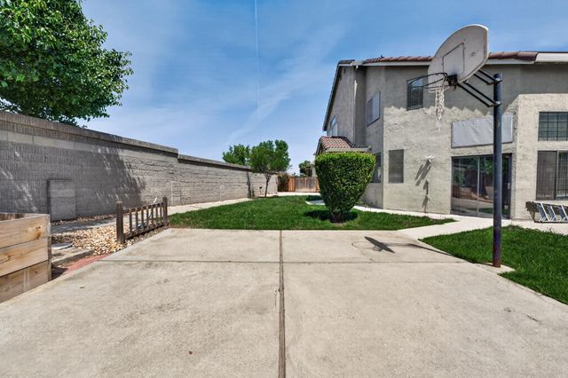 1992 Bayberry Ct, Tracy, CA 95376