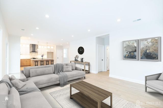 7 Altamont Road, Edison, NJ 08817
