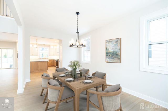 7 Altamont Road, Edison, NJ 08817
