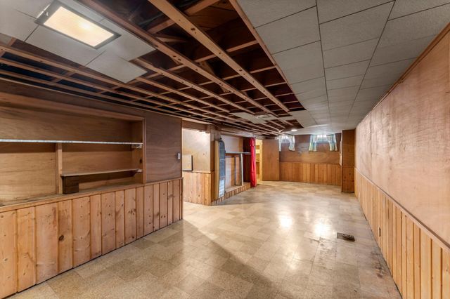 2824 Quebec Avenue S, Saint Louis Park, MN 55426