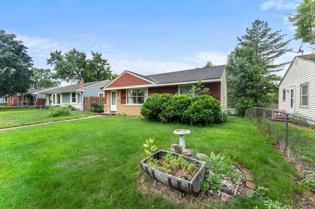 2824 Quebec Avenue S, Saint Louis Park, MN 55426