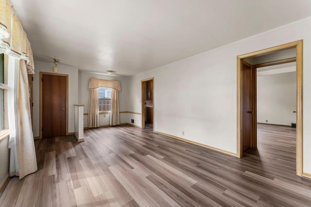 2824 Quebec Avenue S, Saint Louis Park, MN 55426