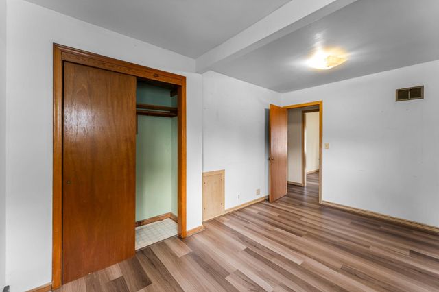 2824 Quebec Avenue S, Saint Louis Park, MN 55426