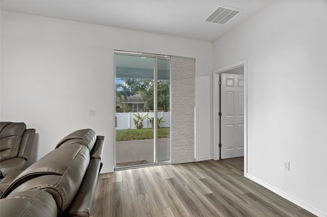 633 Belfast Terrace, Sebastian, FL 32958