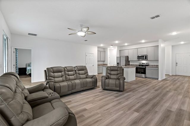 633 Belfast Terrace, Sebastian, FL 32958