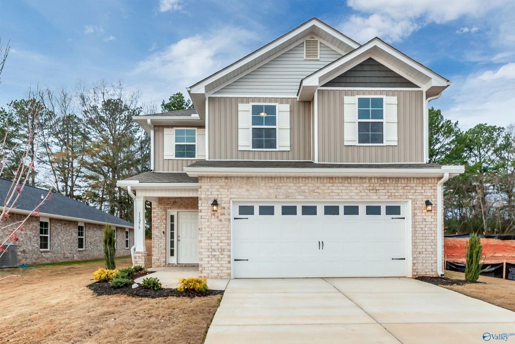 15496 Lapwing Cove, Athens, AL 35611