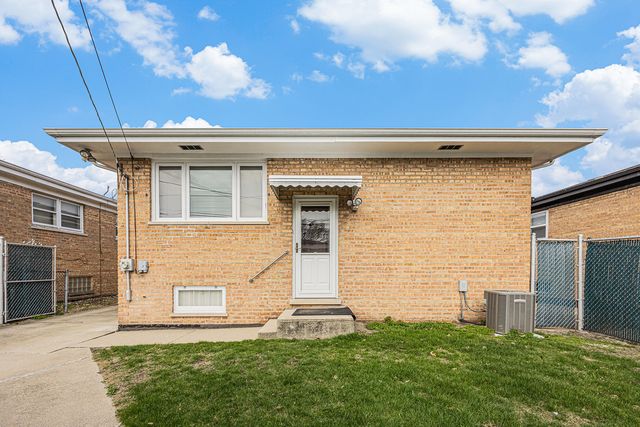 627 Paxton Avenue, Calumet City, IL 60409