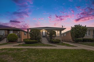 627 Paxton Avenue, Calumet City, IL 60409