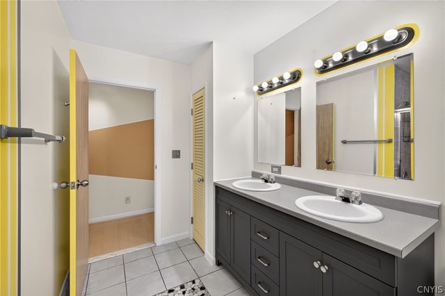 3425 Linda Lane, Clay, NY 13027