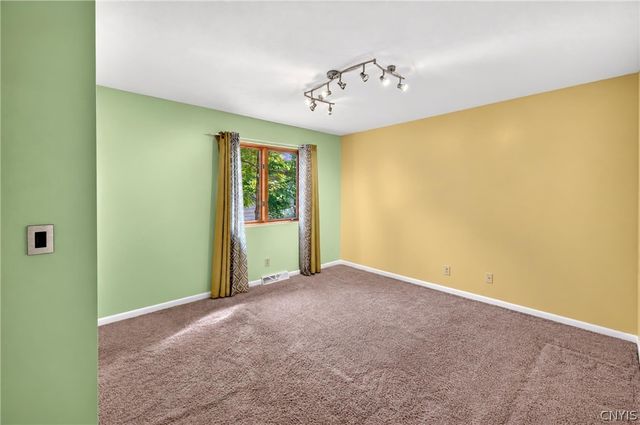 3425 Linda Lane, Clay, NY 13027