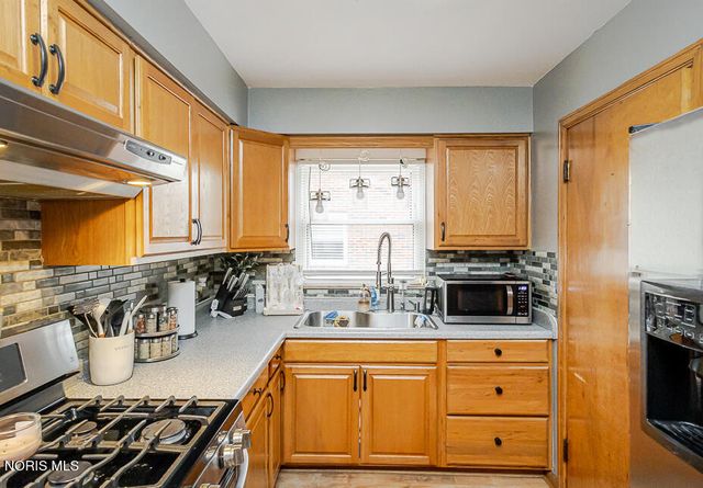 3517 Douglas Road, Toledo, OH 43606