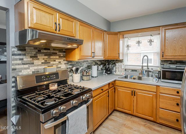 3517 Douglas Road, Toledo, OH 43606