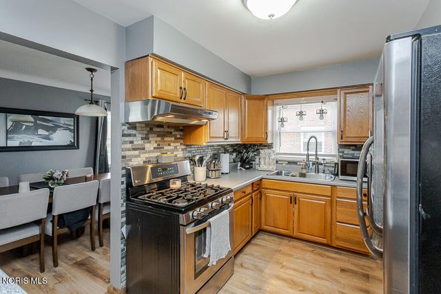3517 Douglas Road, Toledo, OH 43606