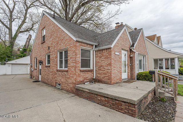 3517 Douglas Road, Toledo, OH 43606