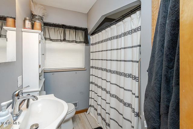 3517 Douglas Road, Toledo, OH 43606