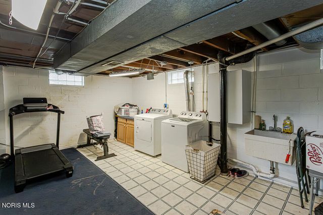 3517 Douglas Road, Toledo, OH 43606
