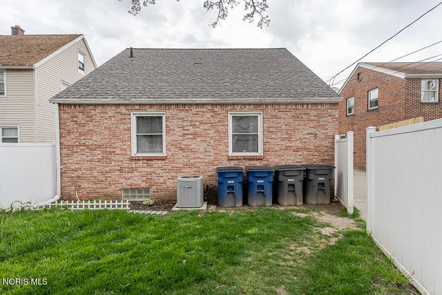 3517 Douglas Road, Toledo, OH 43606