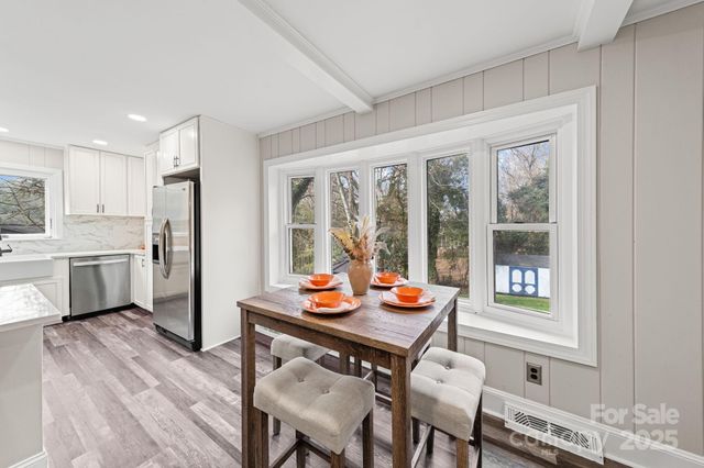 6514 Highwood Place, Charlotte, NC 28210