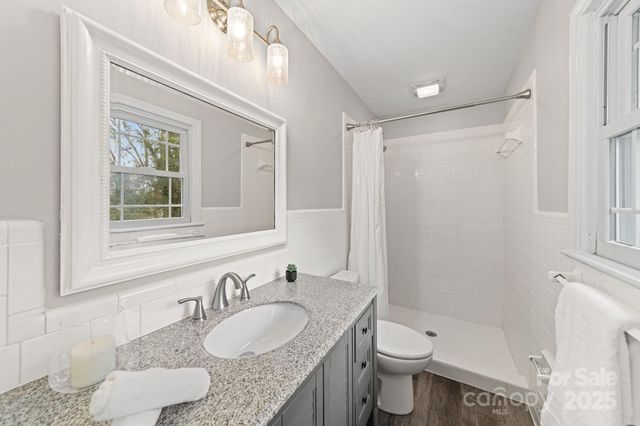 6514 Highwood Place, Charlotte, NC 28210