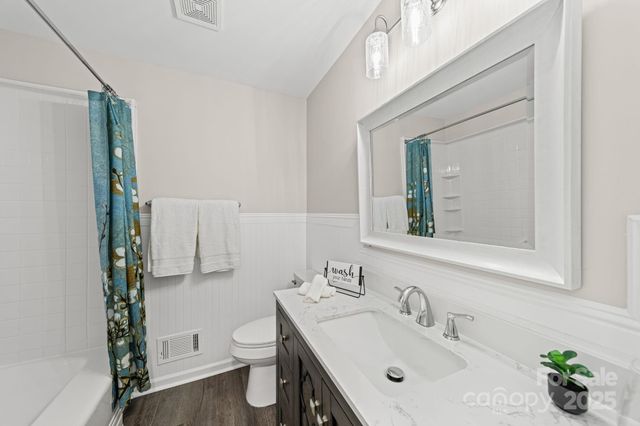 6514 Highwood Place, Charlotte, NC 28210