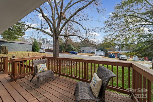 6514 Highwood Place, Charlotte, NC 28210