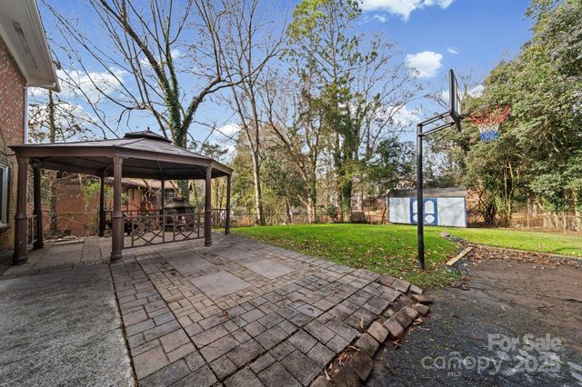 6514 Highwood Place, Charlotte, NC 28210