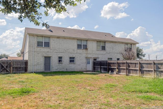 2409 QUAIL RIDGE DR, New Braunfels, TX 78130