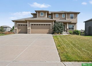 1410 Hardwood Drive, Papillion, NE 68046