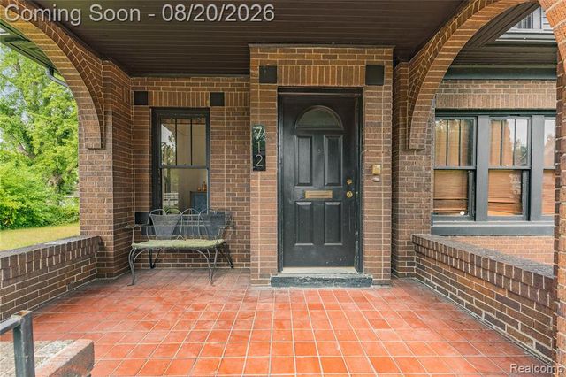 712 Chalmers Street, Detroit, MI 48215