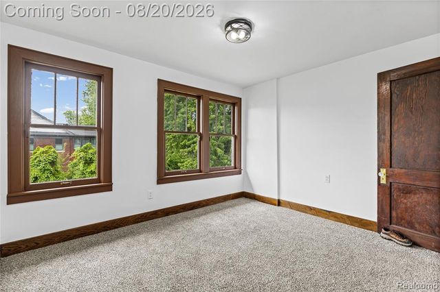 712 Chalmers Street, Detroit, MI 48215