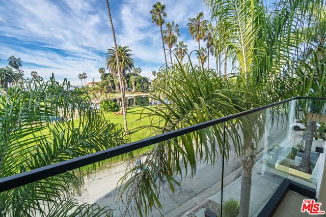 6645 Esplanade, Playa Del Rey, CA 90293