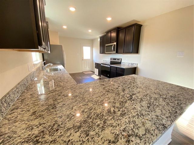 401 Hyacinth WAY, Jarrell, TX 76537