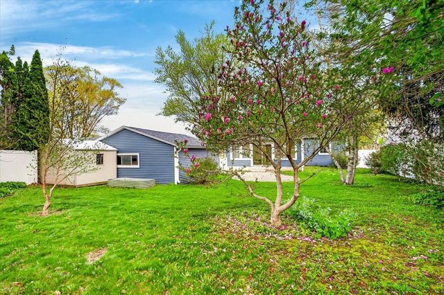 5316 Healy Lane, Monona, WI 53716