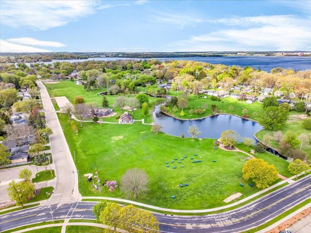 5316 Healy Lane, Monona, WI 53716