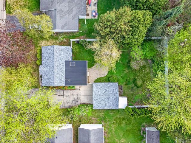 5316 Healy Lane, Monona, WI 53716
