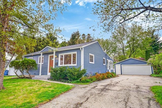 5316 Healy Lane, Monona, WI 53716