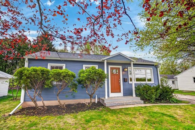 5316 Healy Lane, Monona, WI 53716