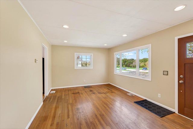 5316 Healy Lane, Monona, WI 53716