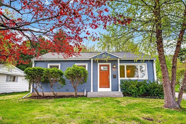 5316 Healy Lane, Monona, WI 53716