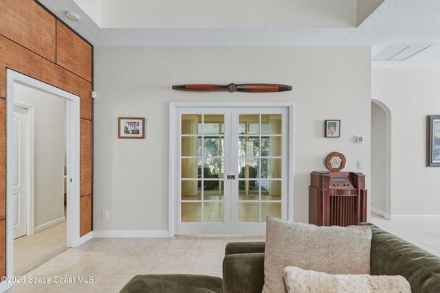565 Greenleaf Lane, Titusville, FL 32780