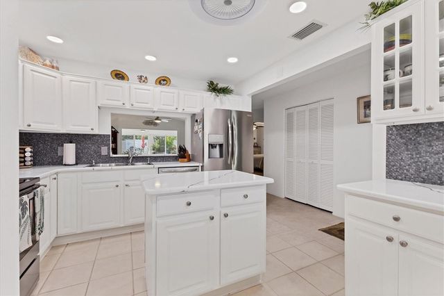 6304 PELICAN DRIVE, Bradenton, FL 34210