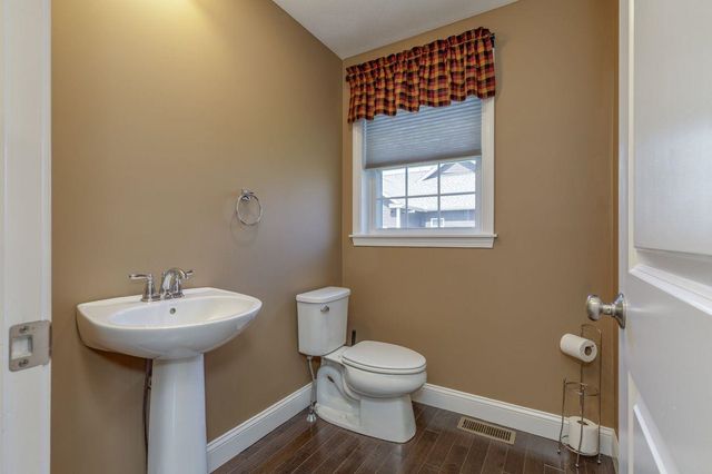 29 Churchill Drive, Hooksett, NH 03106