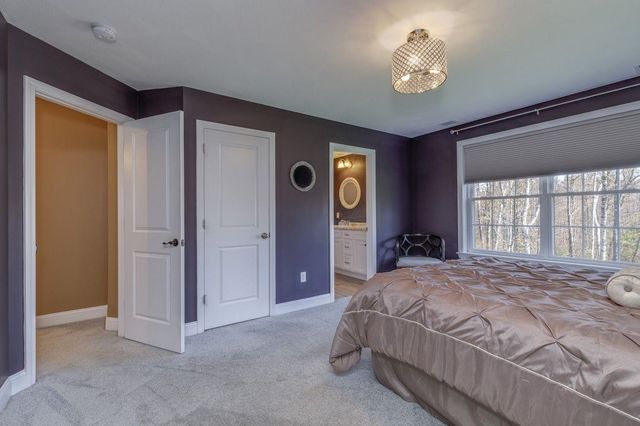 29 Churchill Drive, Hooksett, NH 03106