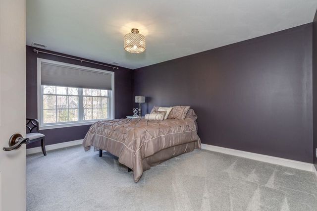 29 Churchill Drive, Hooksett, NH 03106