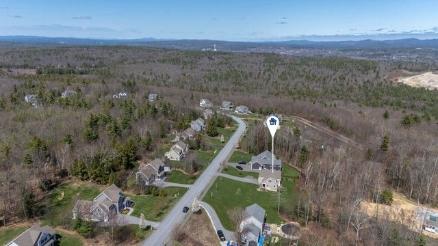 29 Churchill Drive, Hooksett, NH 03106