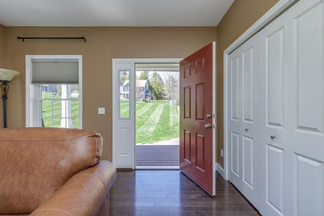 29 Churchill Drive, Hooksett, NH 03106