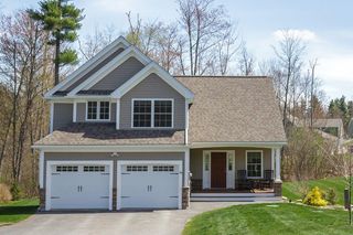 29 Churchill Drive, Hooksett, NH 03106